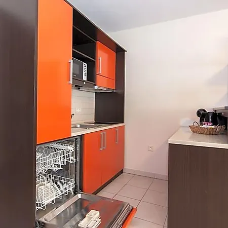Marina Garbin Apartma *